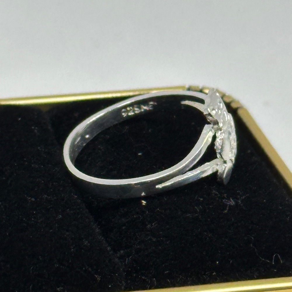 925 Sterling Silver Teddy Bear Ring Size 7.25 Textured Split Shank‎ Band - Picture 4 of 7